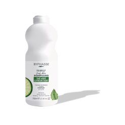 شامپو موهای چرب چای سبز و لیمو بایفاس Family Shampoo 750ml